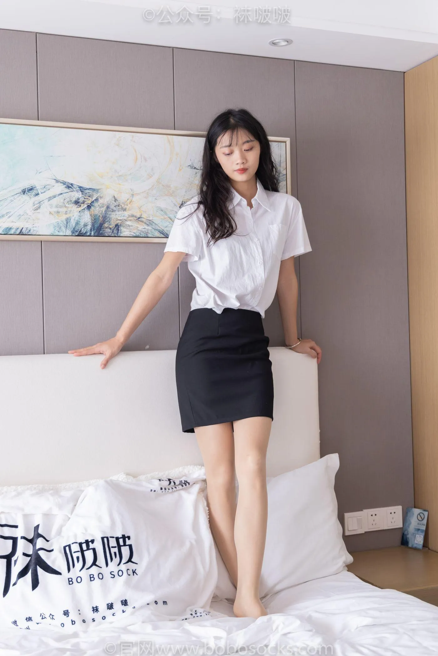 [BoBoSocks袜啵啵]NO.071 涵涵-OL制服、高跟鞋、肉丝 [145P]插图2